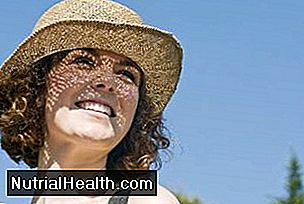 Å eksponere huden din for sollys øker vitamin D-produksjonen i kroppen din.