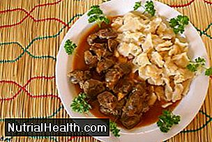 Kycklingkizzar är stuvade och serveras i soppa i vissa kulturer.