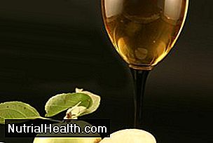 Epler og vin er rike kilder til pyruvat.