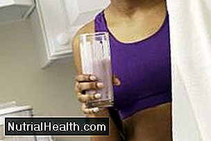 Consumare l'isolato proteico di siero di latte come una buona fonte di vitamina B-12.