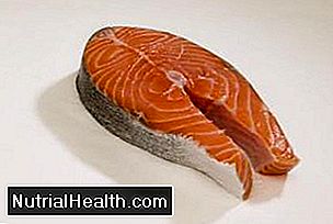 O salmão contém cálcio e vitaminas D e K necessárias para manter os ossos fortes.